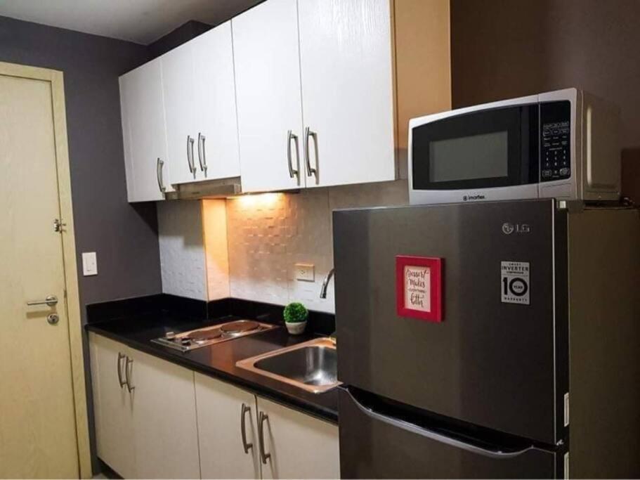 Homey Makati Unit With Netflix Apartment *
