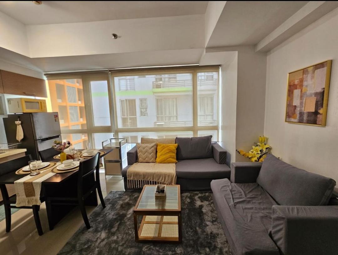 Sunshine 100 Plaza - Bright And Cozy 1 Bedroom With Washer Apartment *