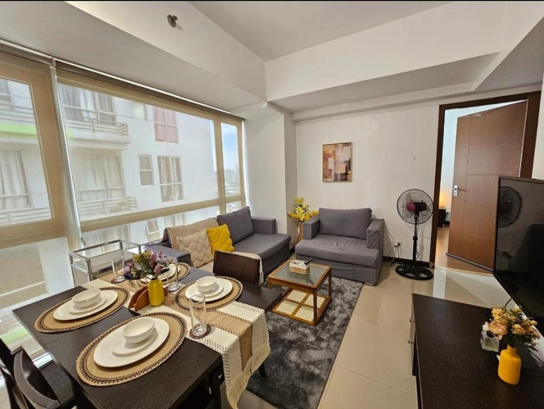 Apartment Sunshine 100 Plaza - Bright And Cozy 1 Bedroom With Washer