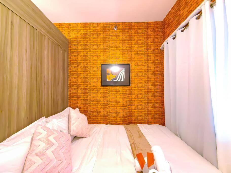 Apartment 1br Unit Condotel W Balcony Fame Residences -fm04 *