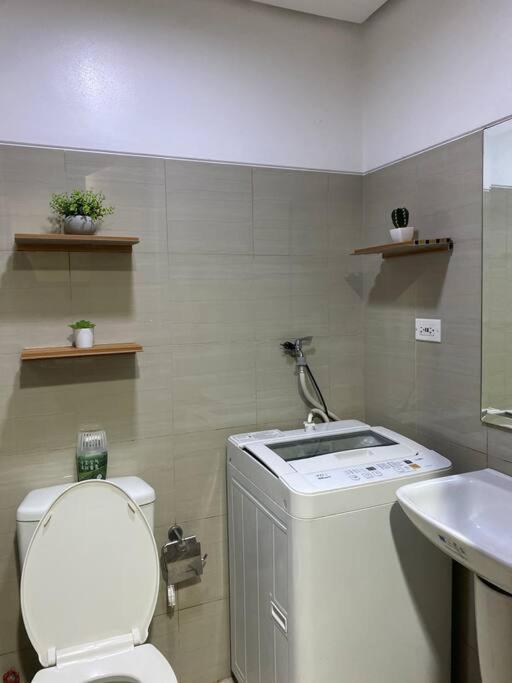 Cozy In Pasay Apartment *