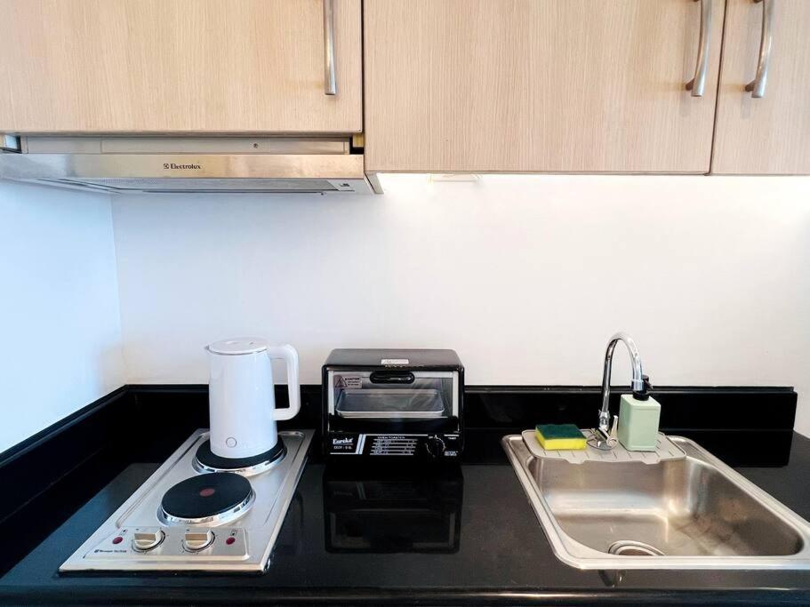 1br Condotel At Sm Light Residences #lt01 Apartment *