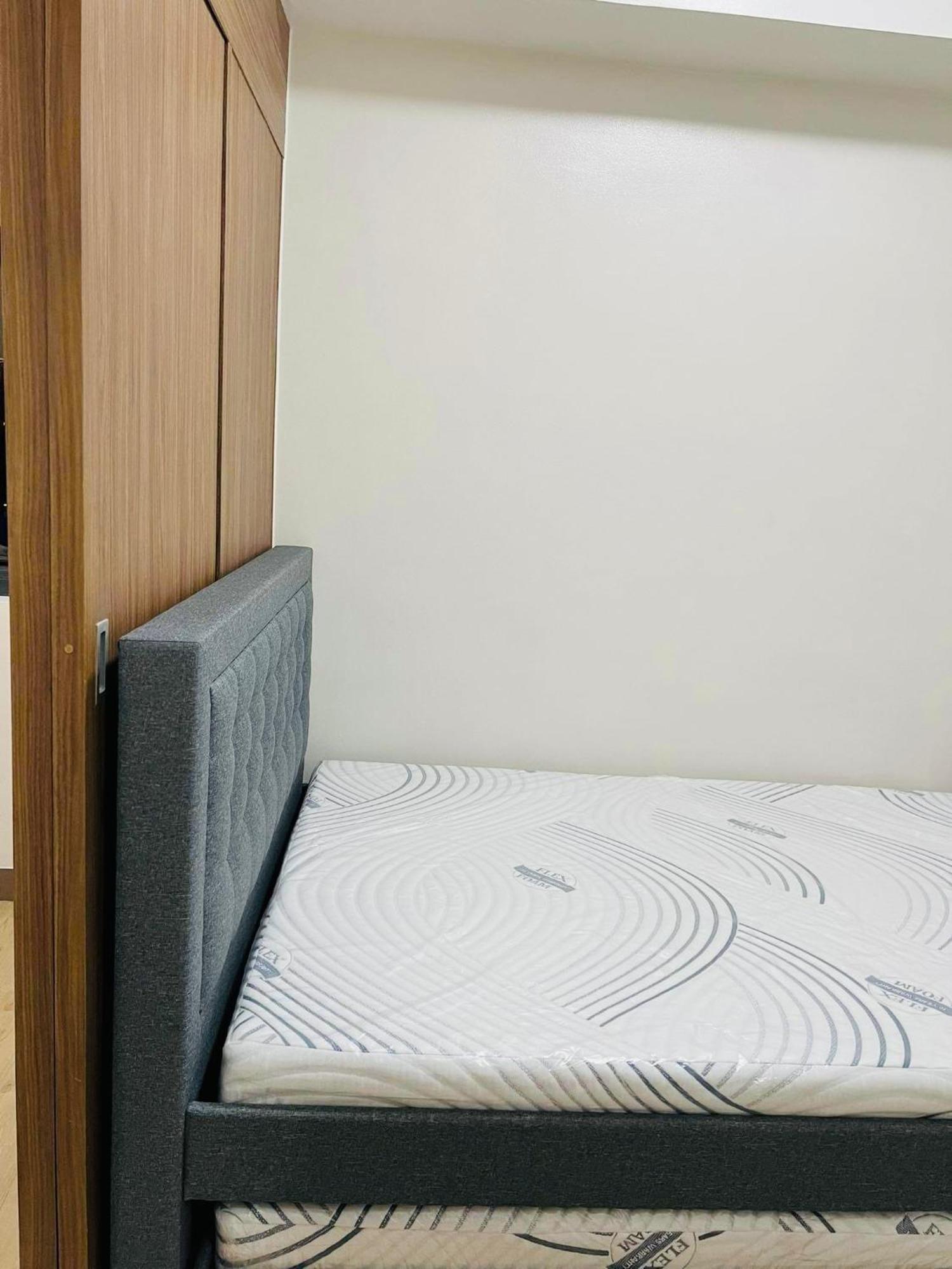 Apartment Kj Comfy At Spring Residences Bicutan Manila