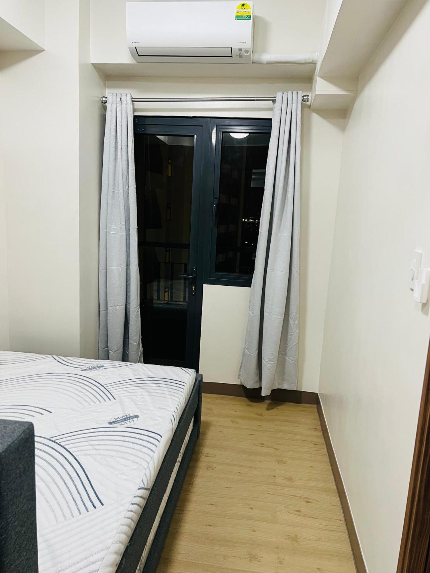 Kj Comfy At Spring Residences Bicutan Manila