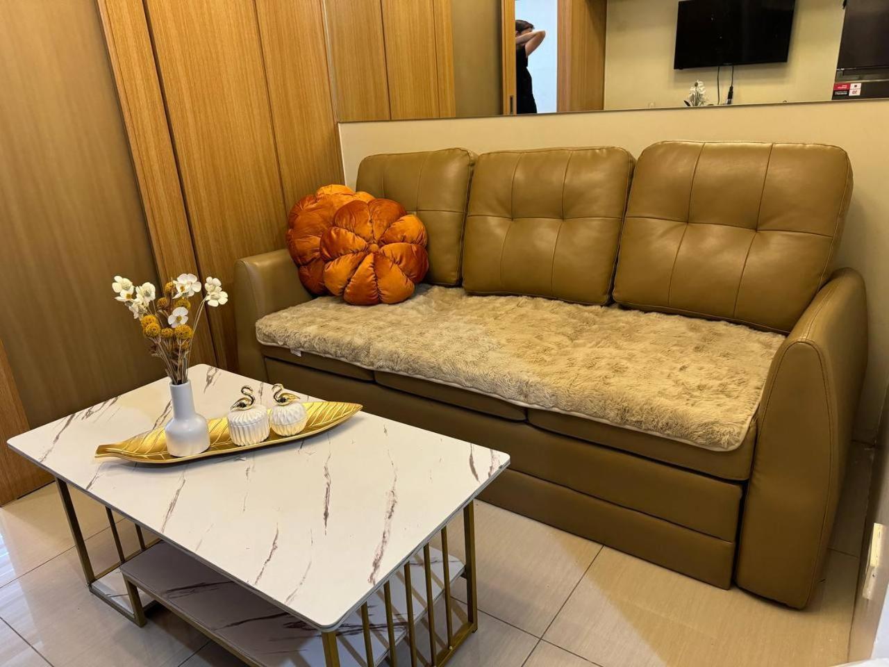 Apartment Shell Residences Near Mall Of And Airport *