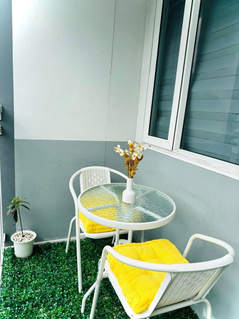 Shell Residences Near Mall Of And Airport Apartment Manila