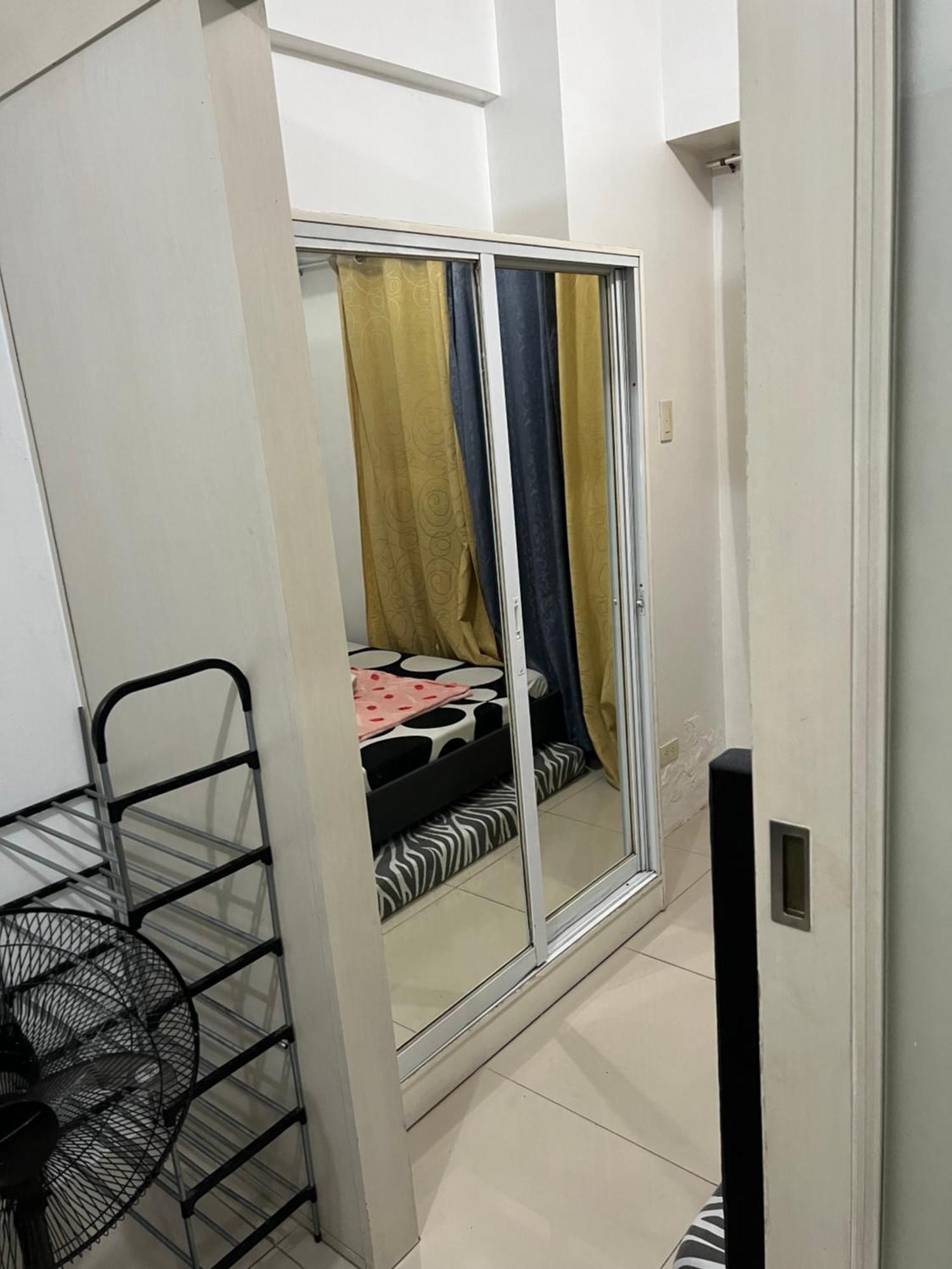 Sea Residences Moa - Joseph Place Apartment