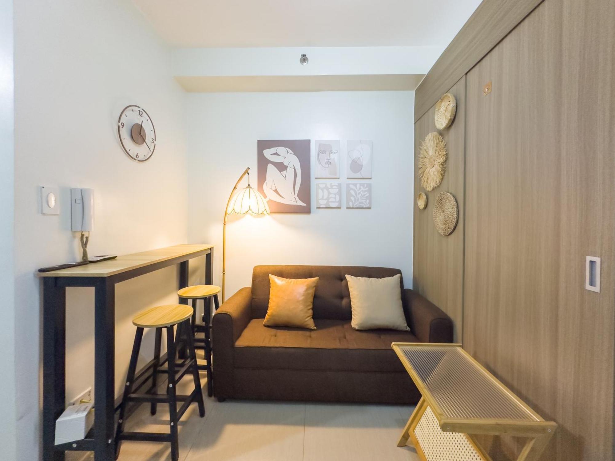 Gemstonebr In Smdc Shore 2 Residences Manila