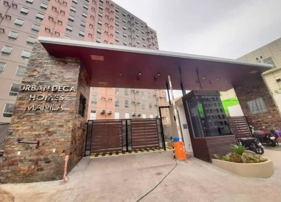 Apartment 2 Bedroom Cozy Unit In Urban Deca Homes *