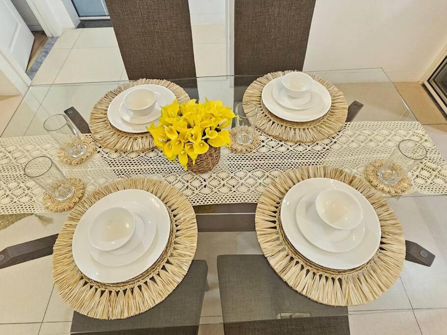 Apartment The Infinity Towers In Bgc - Spectacular 2br Near Hight Street Manila