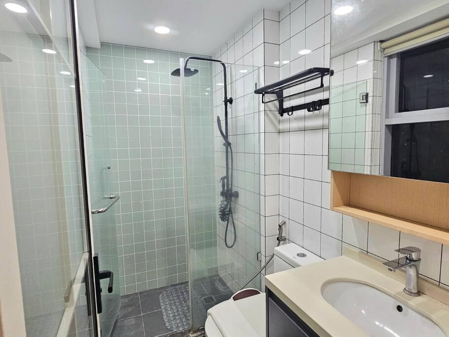 The Infinity Towers In Bgc - Spectacular 2br Near Hight Street * Manila