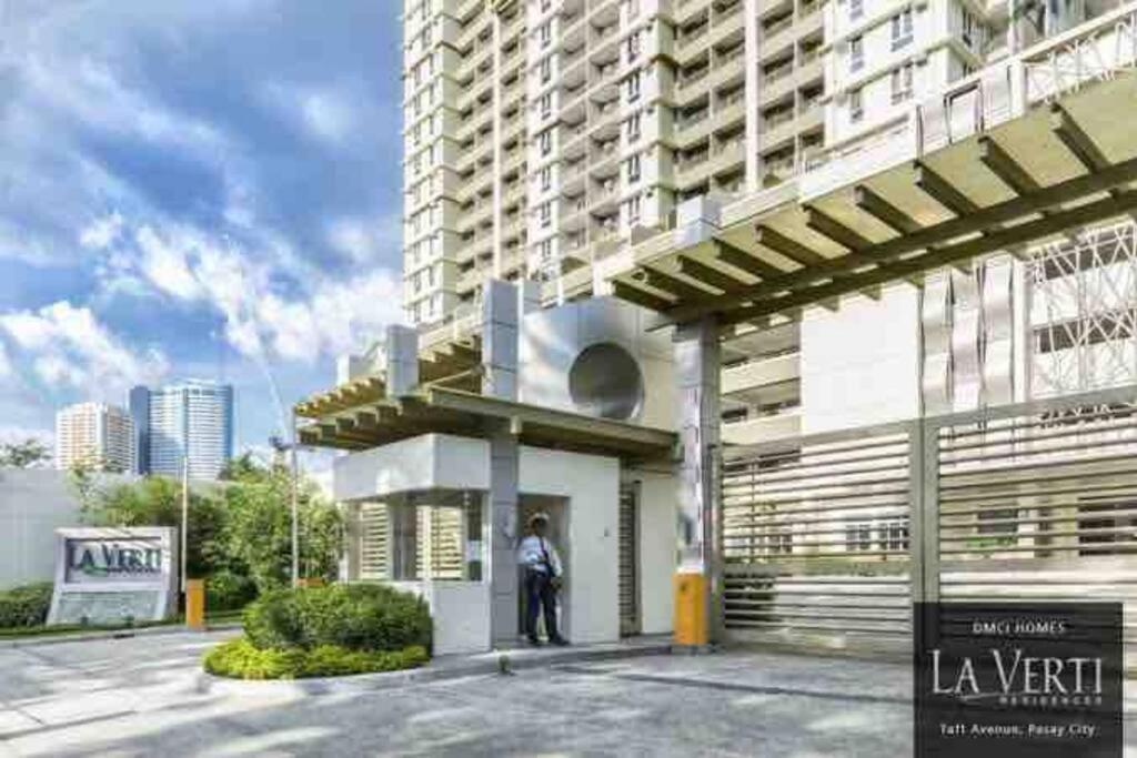 Apartment Laverti Residences Manila
