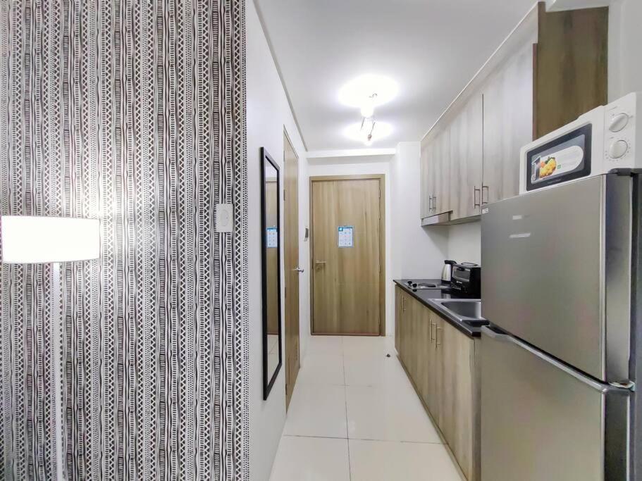 Apartment 1br Unit Condotel W Balcony Fame Residences -fm07 *
