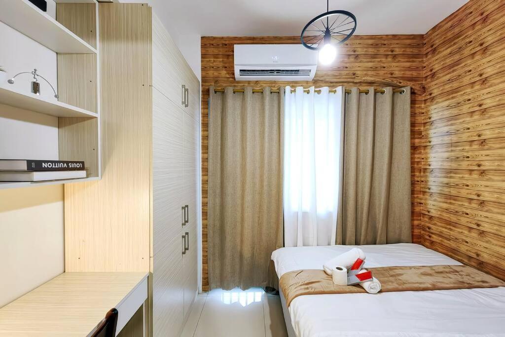Apartment 1br Unit Condotel W Balcony Fame Residences -fm05 *