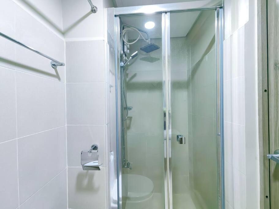 Apartment 1br Unit Condotel W Balcony Fame Residences -fm05 *