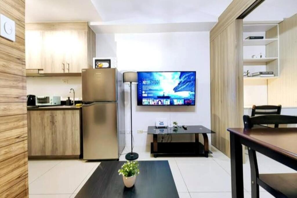Apartment 1br Unit Condotel W Balcony Fame Residences -fm05 Manila
