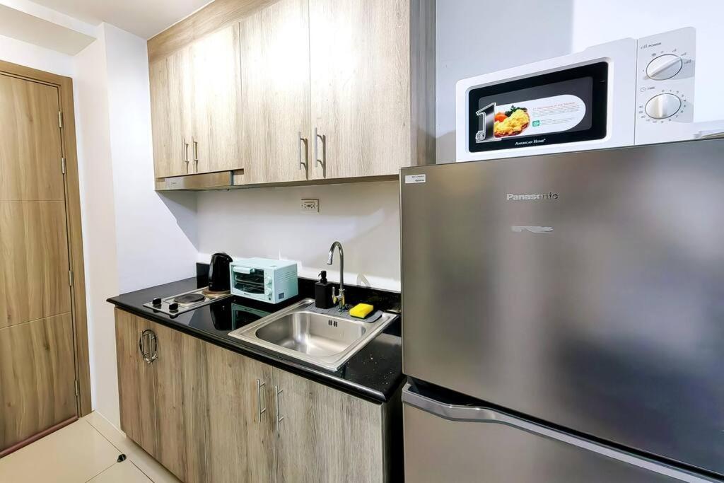 1br Unit Condotel W Balcony Fame Residences -fm05 *