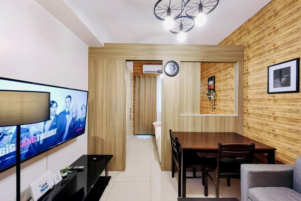 1br Unit Condotel W Balcony Fame Residences -fm05 Apartment *