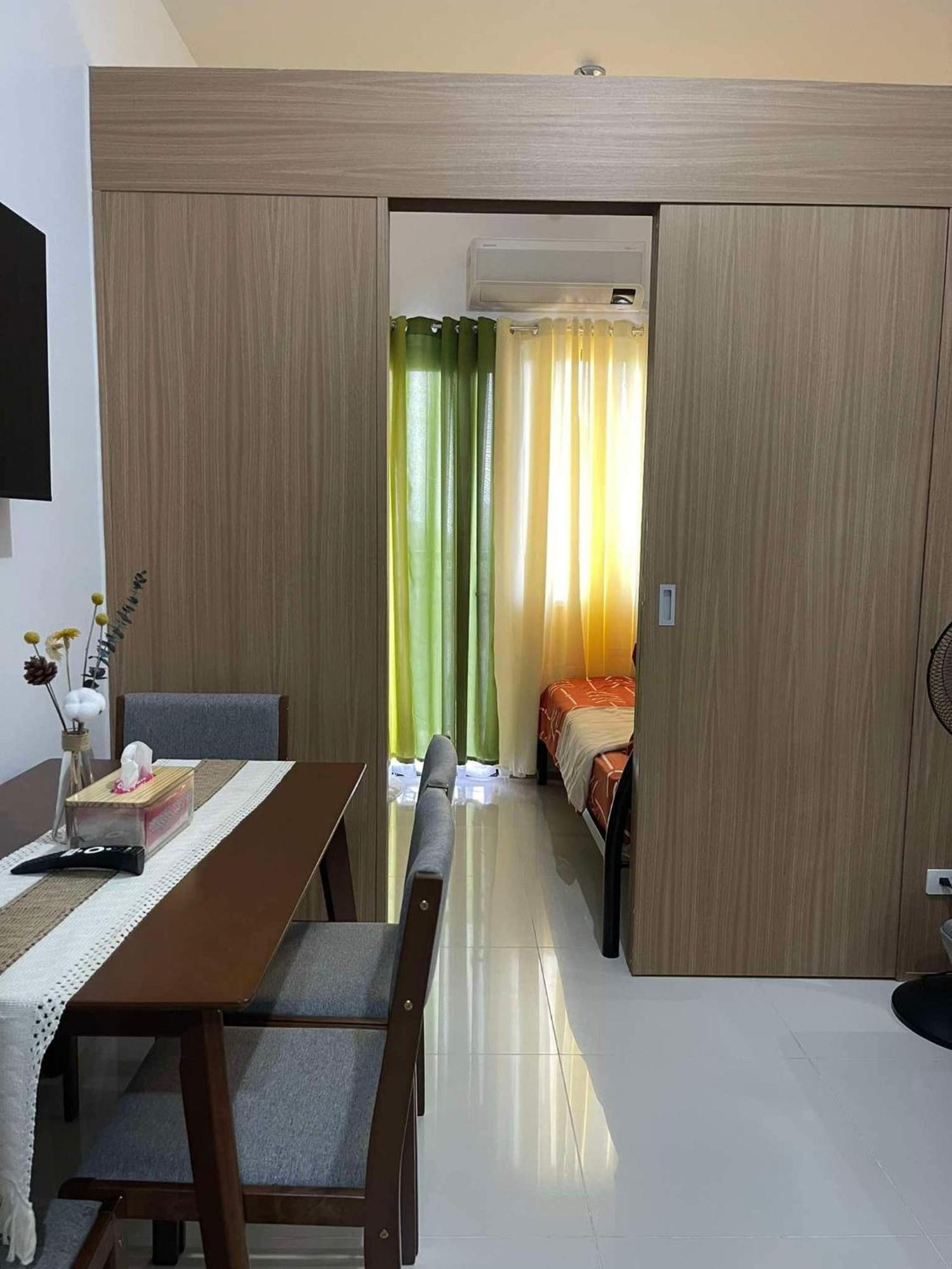 Lush Residences Makati By Darpm Apartment
