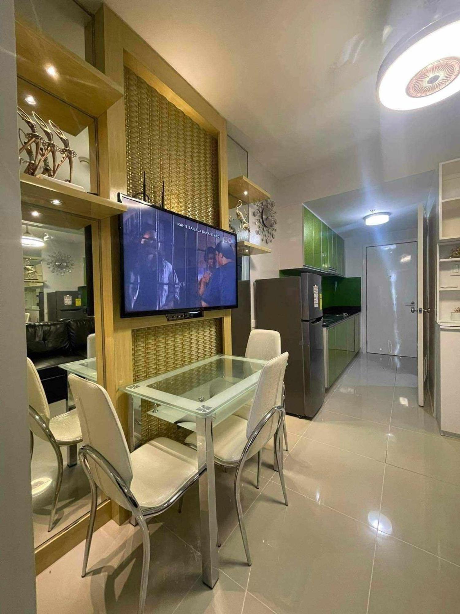 Aparthotel Sea Staycation Moa Complex By Elijah