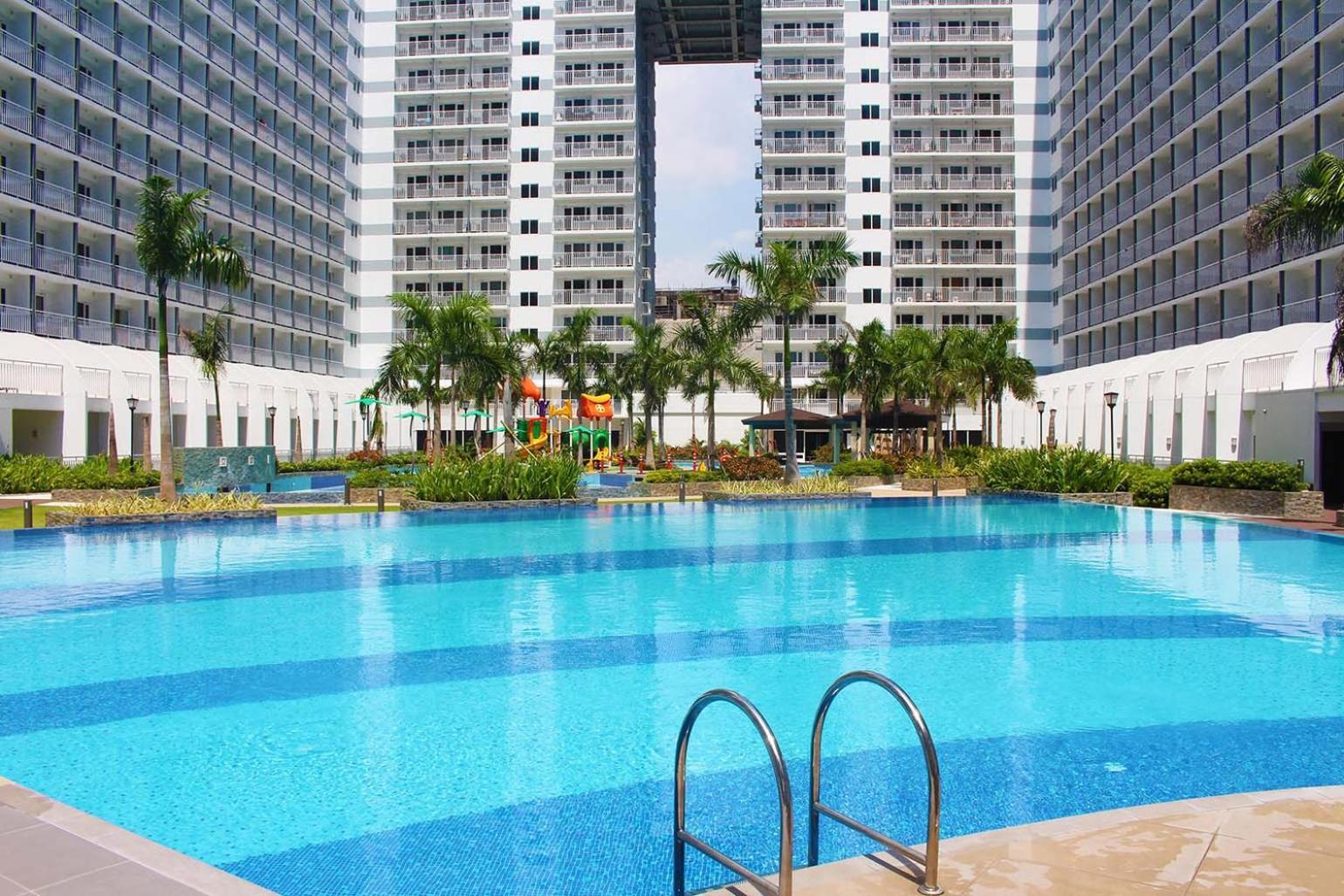 Shell Residences Near Mall Of And Airport *
