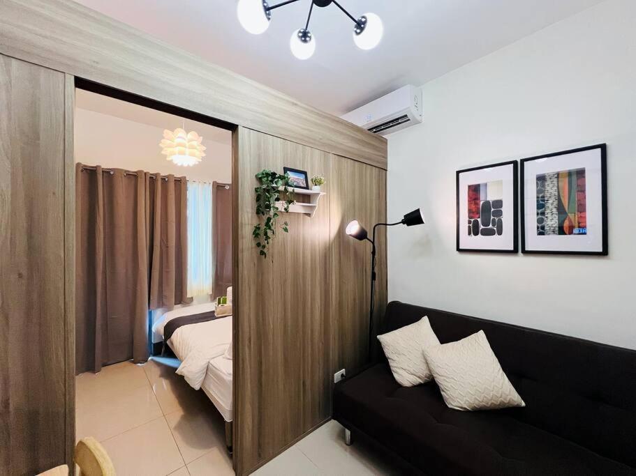 Apartment 1br Unit Condotel W Balcony Fame Residences -fm19 Manila
