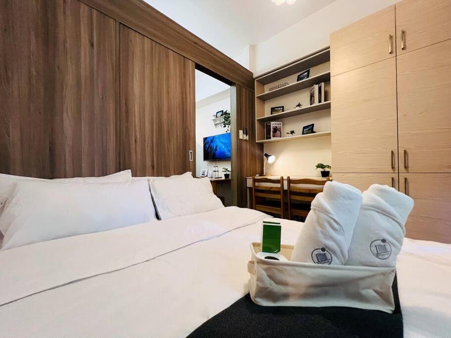 1br Unit Condotel W Balcony Fame Residences -fm19 *