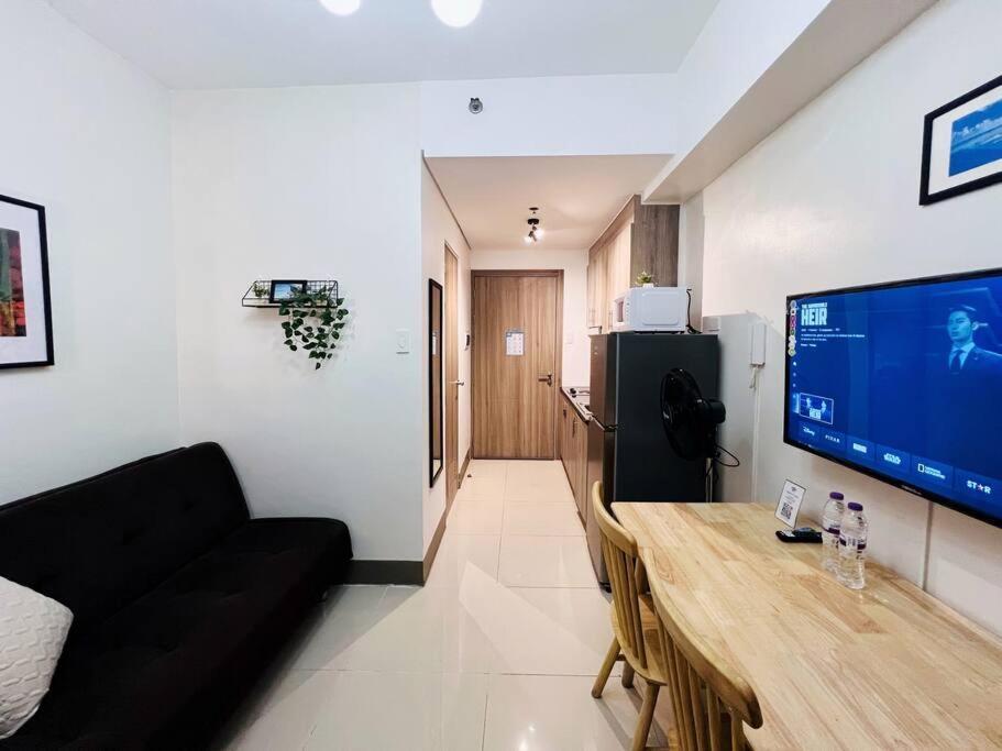 1br Unit Condotel W Balcony Fame Residences -fm19 Apartment *