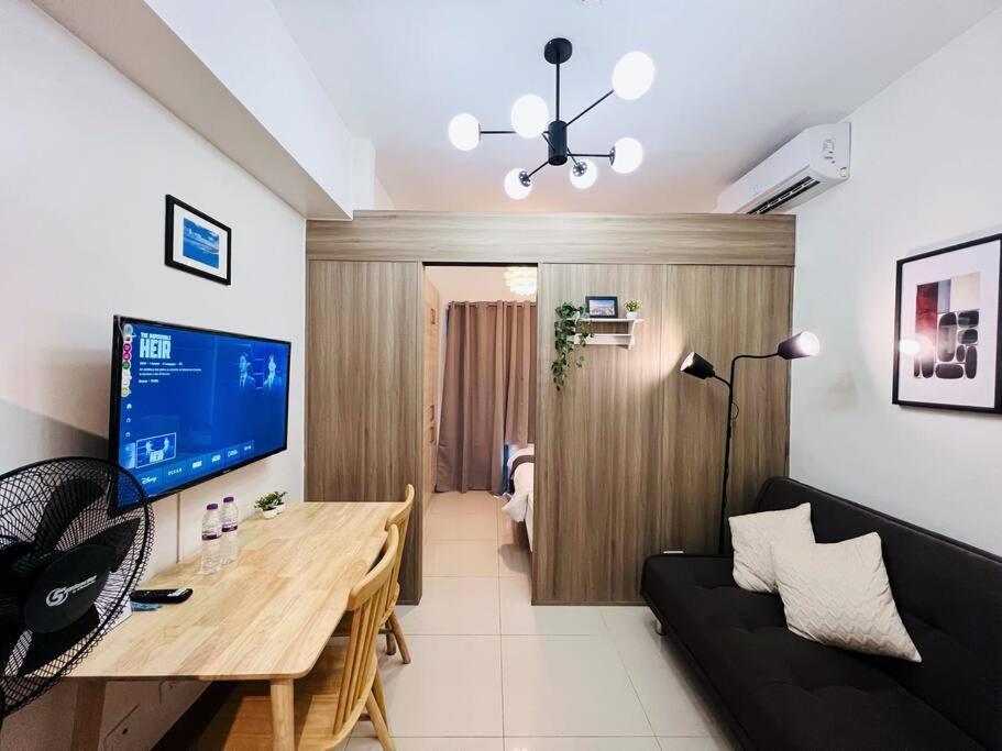 1br Unit Condotel W Balcony Fame Residences -fm19 Apartment