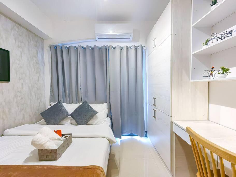 1br Unit Condotel W Balcony Fame Residences -fm16 Apartment *