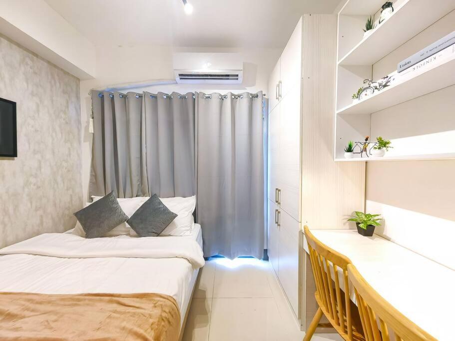 Apartment 1br Unit Condotel W Balcony Fame Residences -fm16