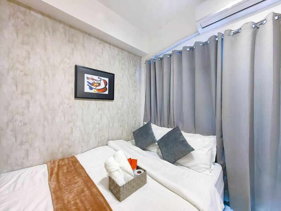 Apartment 1br Unit Condotel W Balcony Fame Residences -fm16 *