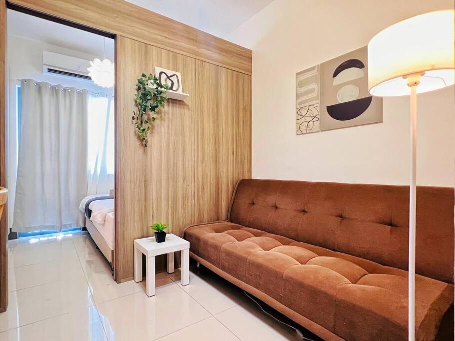 Apartment 1br Unit Condotel W Balcony Fame Residences -fm15