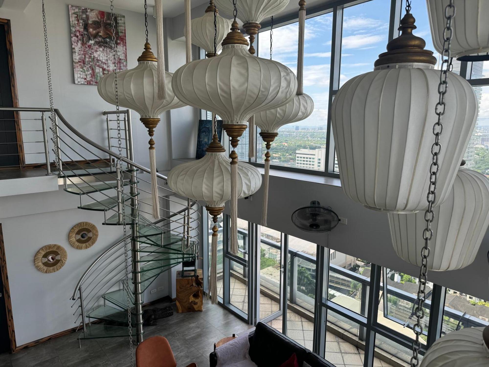 Apartment Lower Penthouse With Balcony & Cityviews In Makati Manila