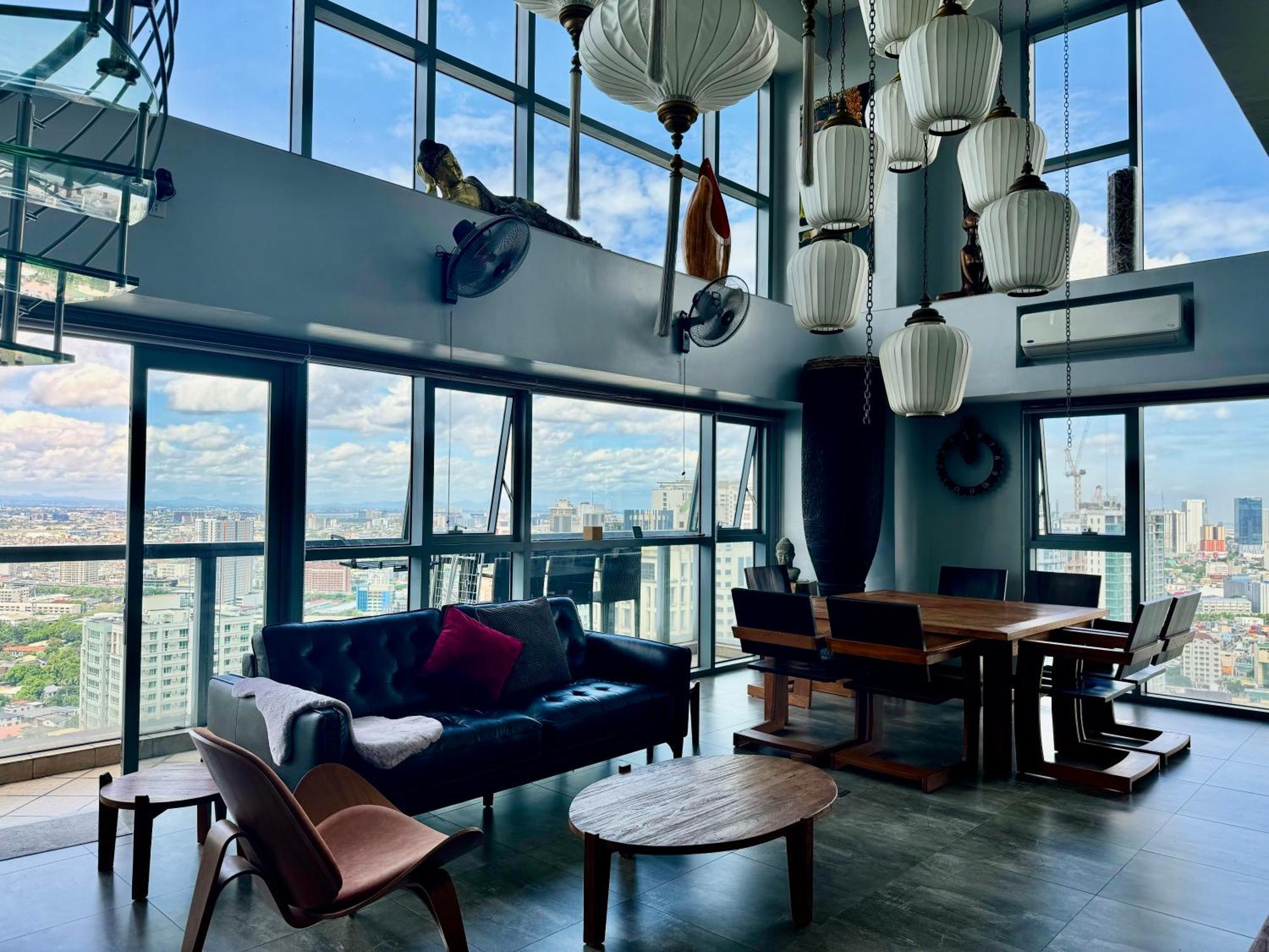 Apartment Lower Penthouse With Balcony & Cityviews In Makati Manila