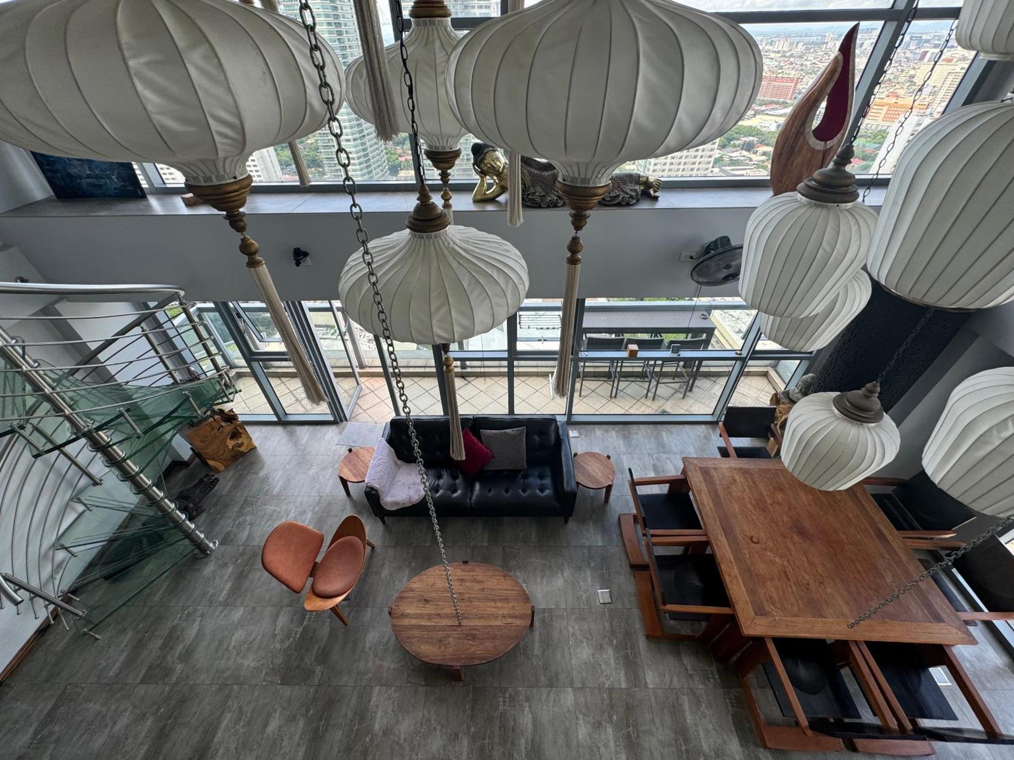 Apartment Lower Penthouse With Balcony & Cityviews In Makati Manila