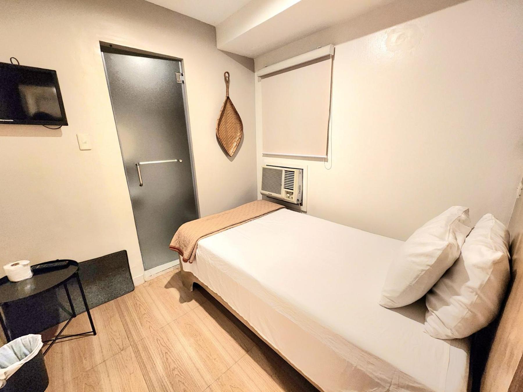Stone House Hotel 2*