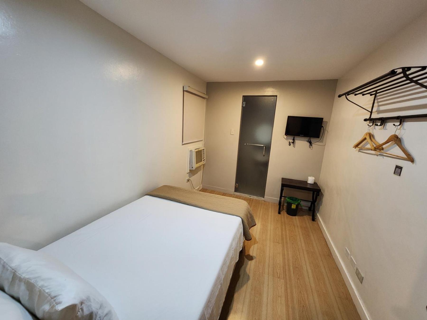 Hotel Stone House Manila