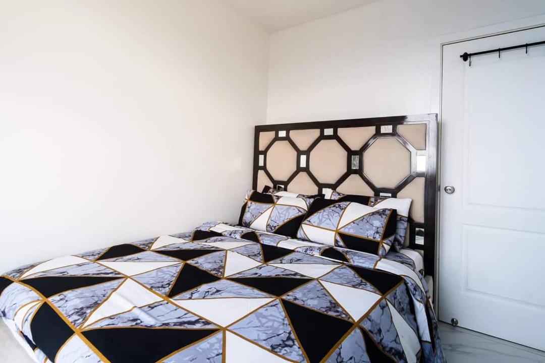 Azure Urban By 4j's Apartment Manila