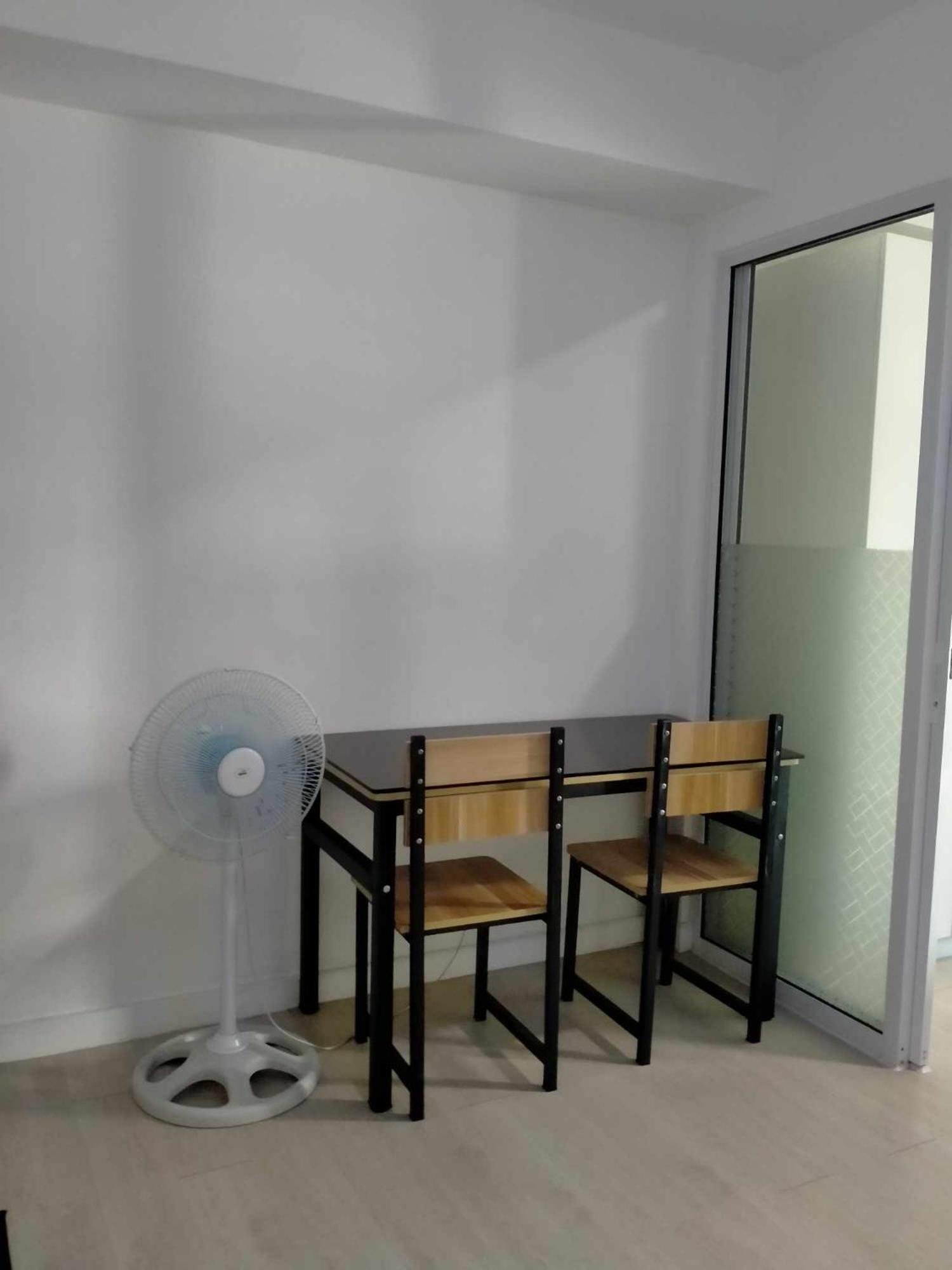At Sm Bicutan Apartment Manila