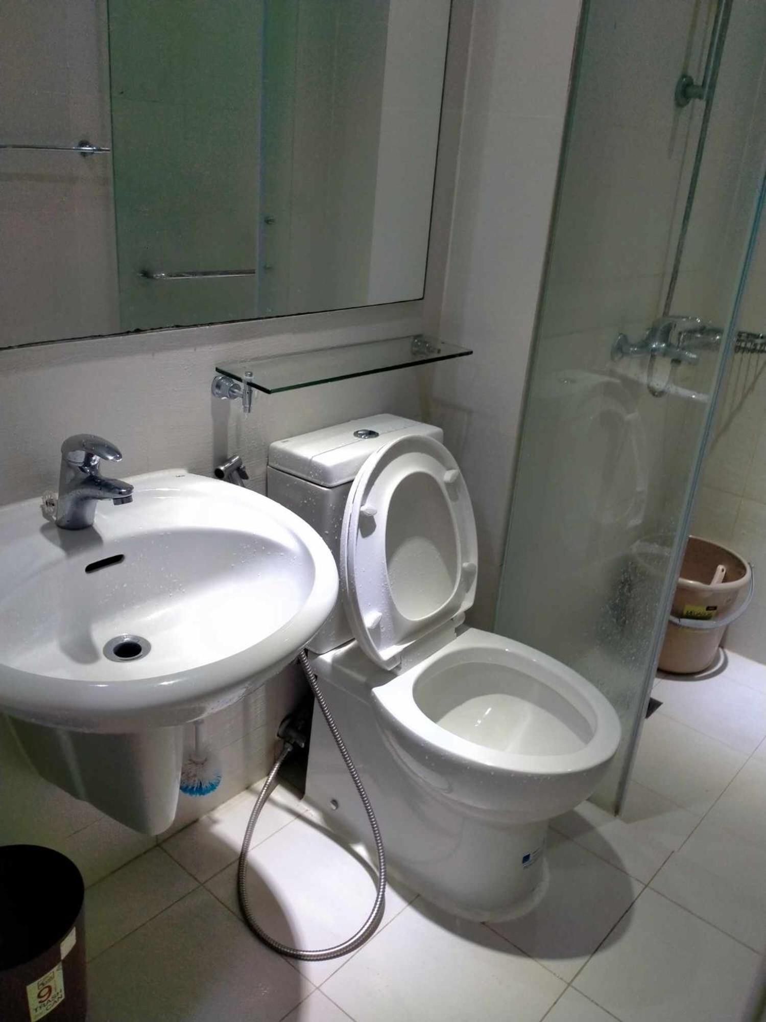 Apartment At Sm Bicutan Manila