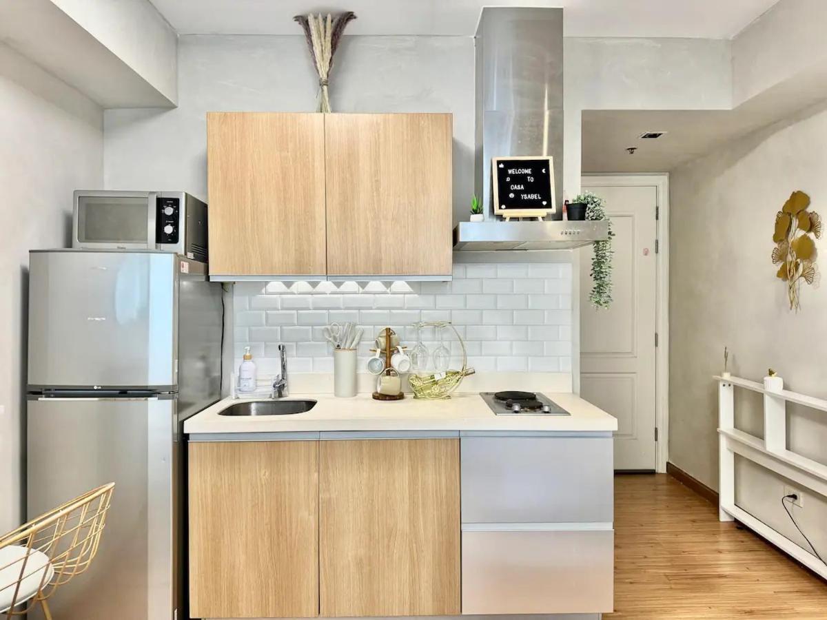Azure Beach Residences By Andre Apartment