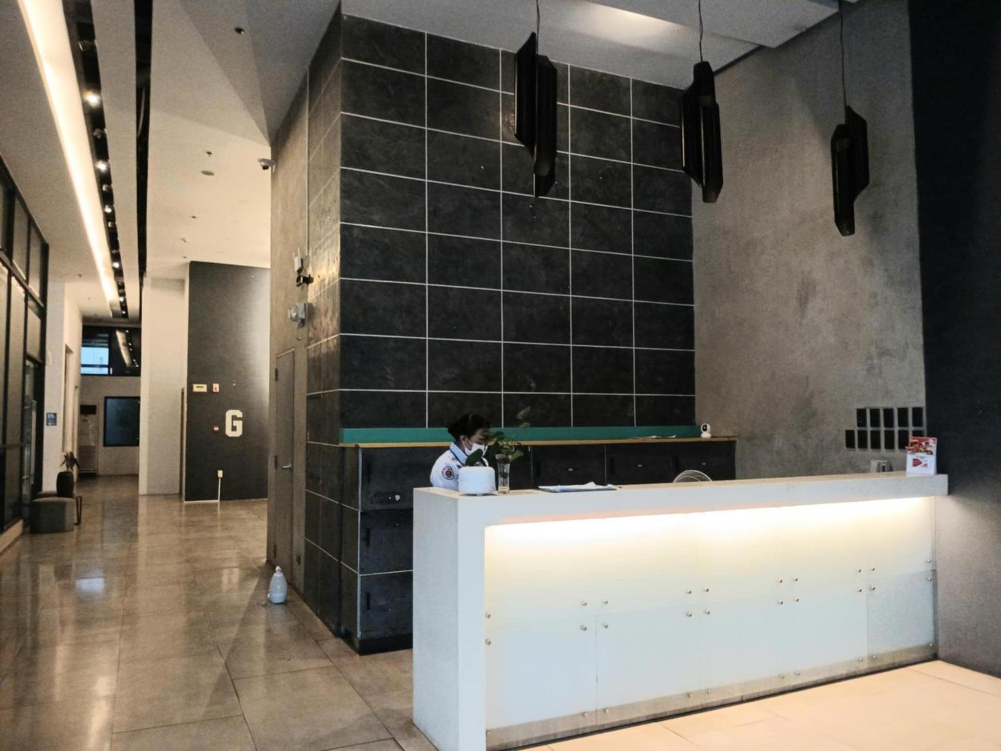 Centro Tower - 2 Bedroom Fully Furnished Apartment
