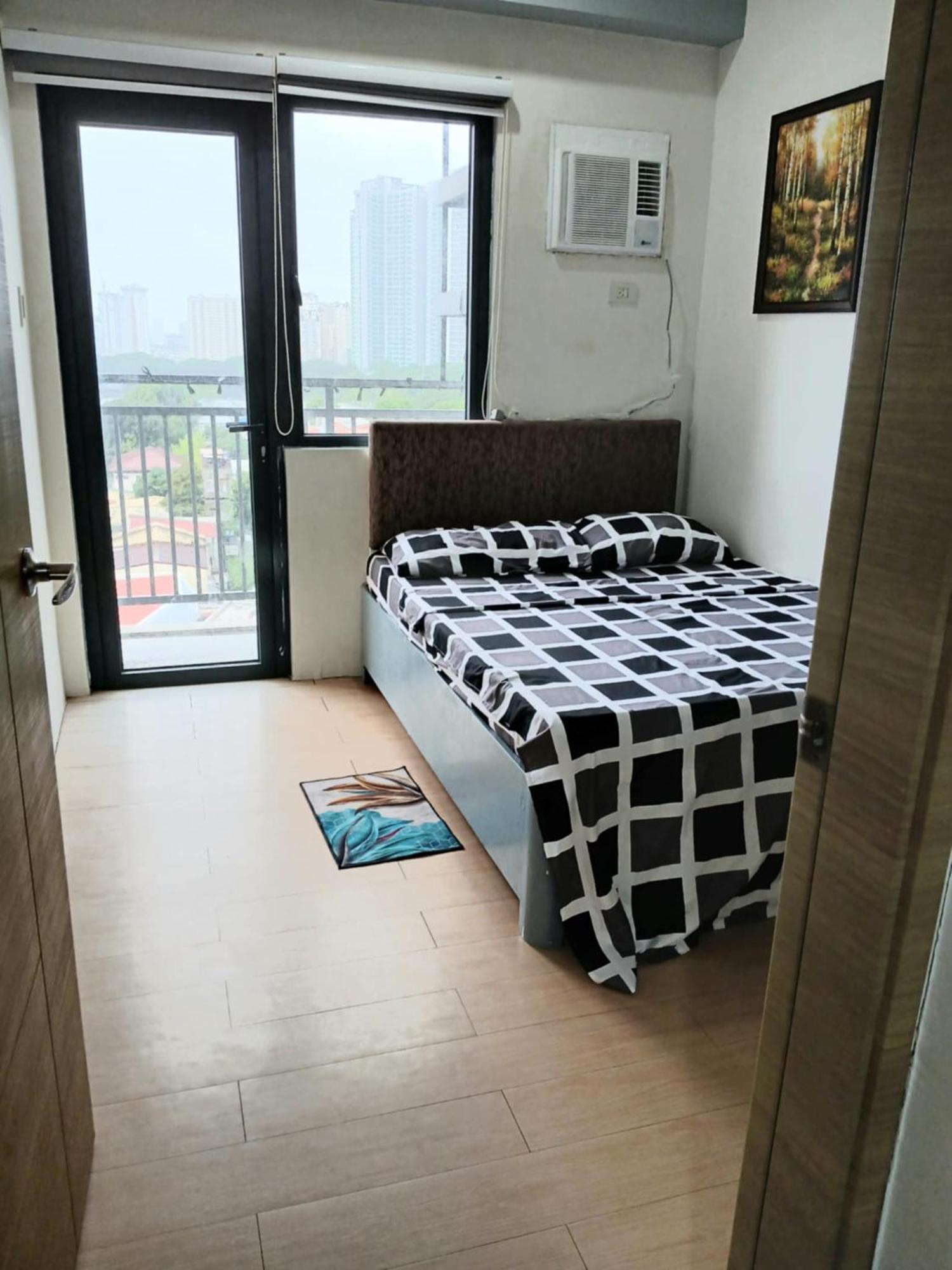 Apartment Centro Tower - 2 Bedroom Fully Furnished Manila