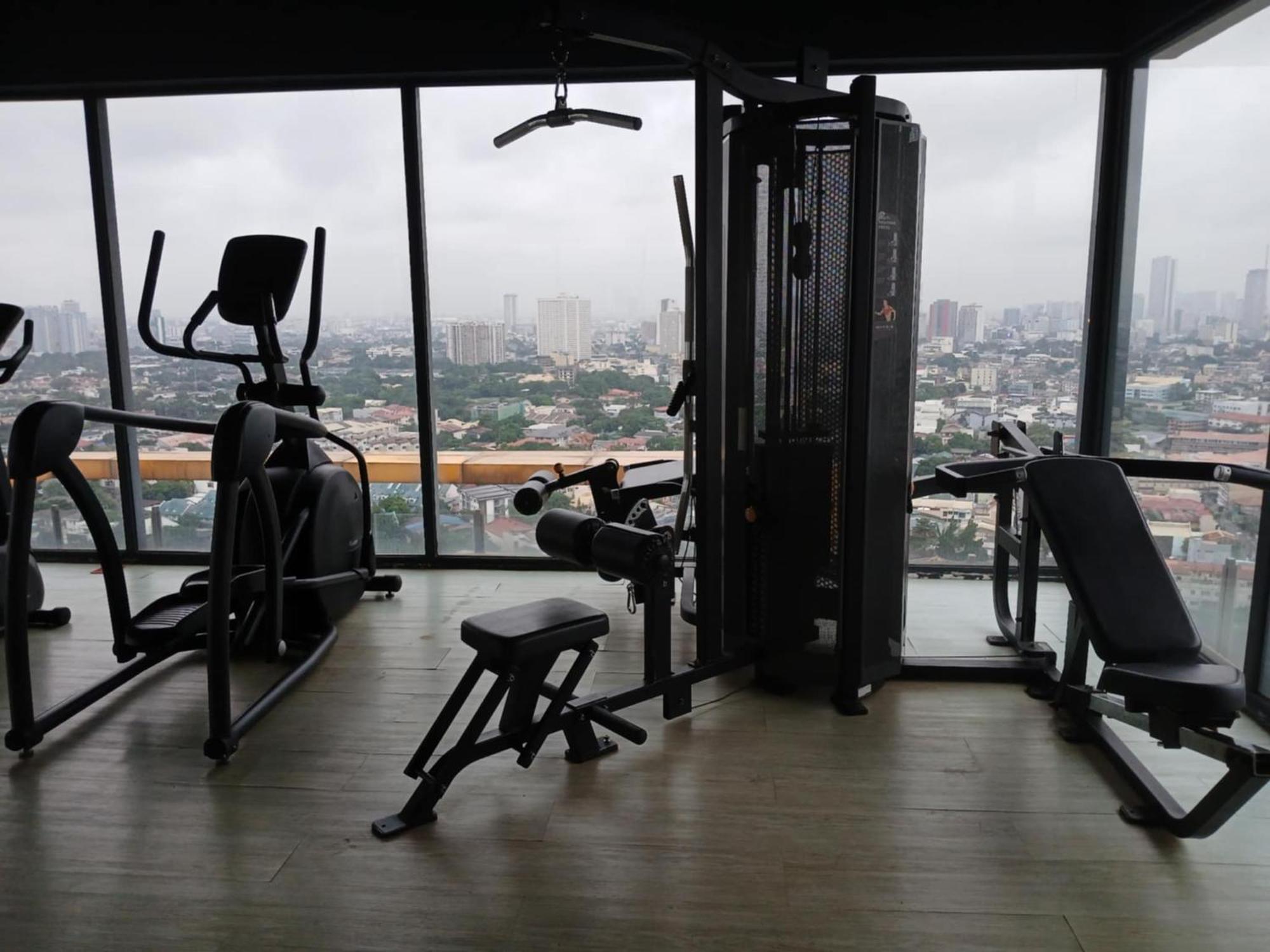 Centro Tower - 2 Bedroom Fully Furnished Manila