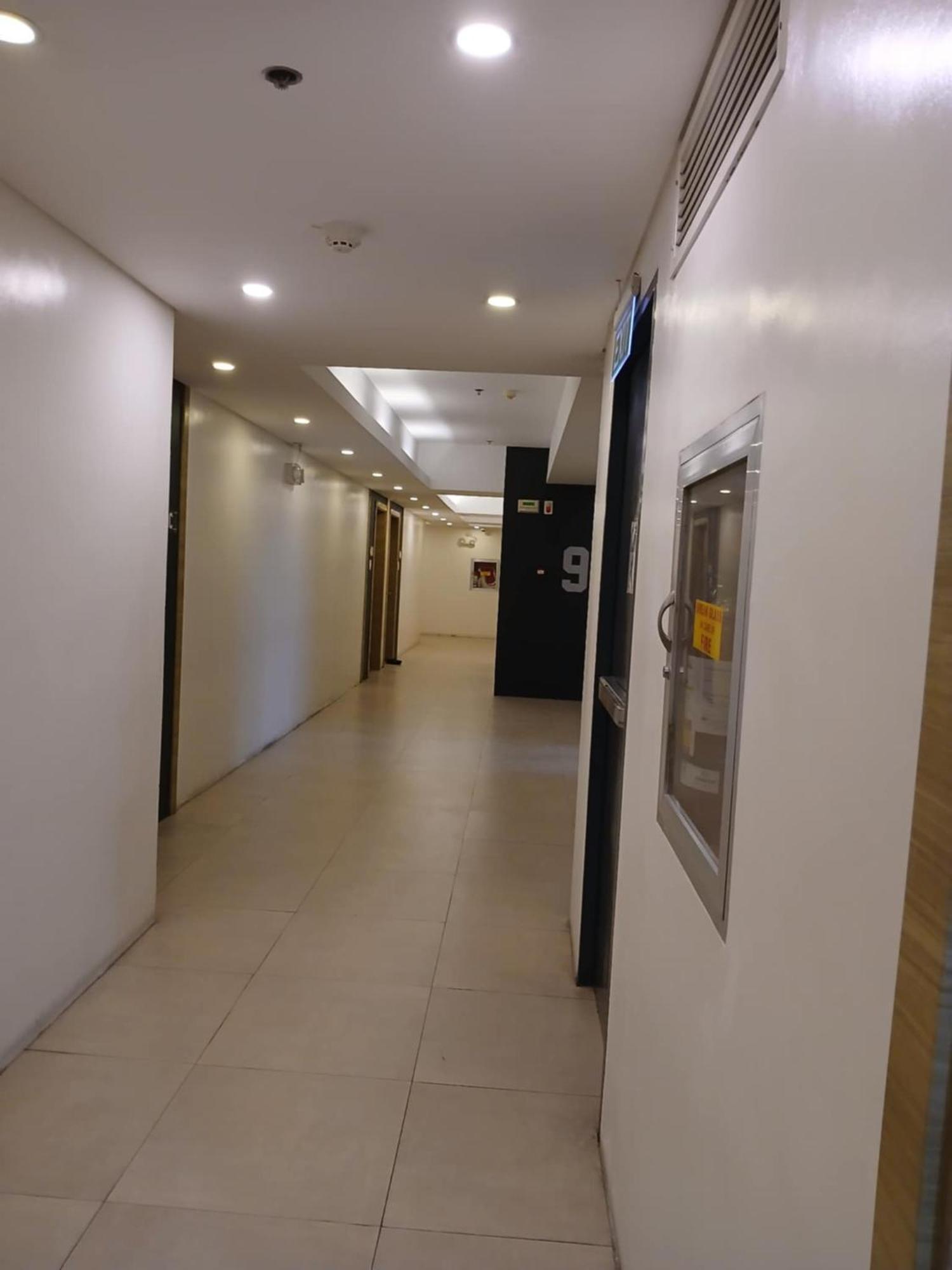 Centro Tower - 2 Bedroom Fully Furnished * Manila