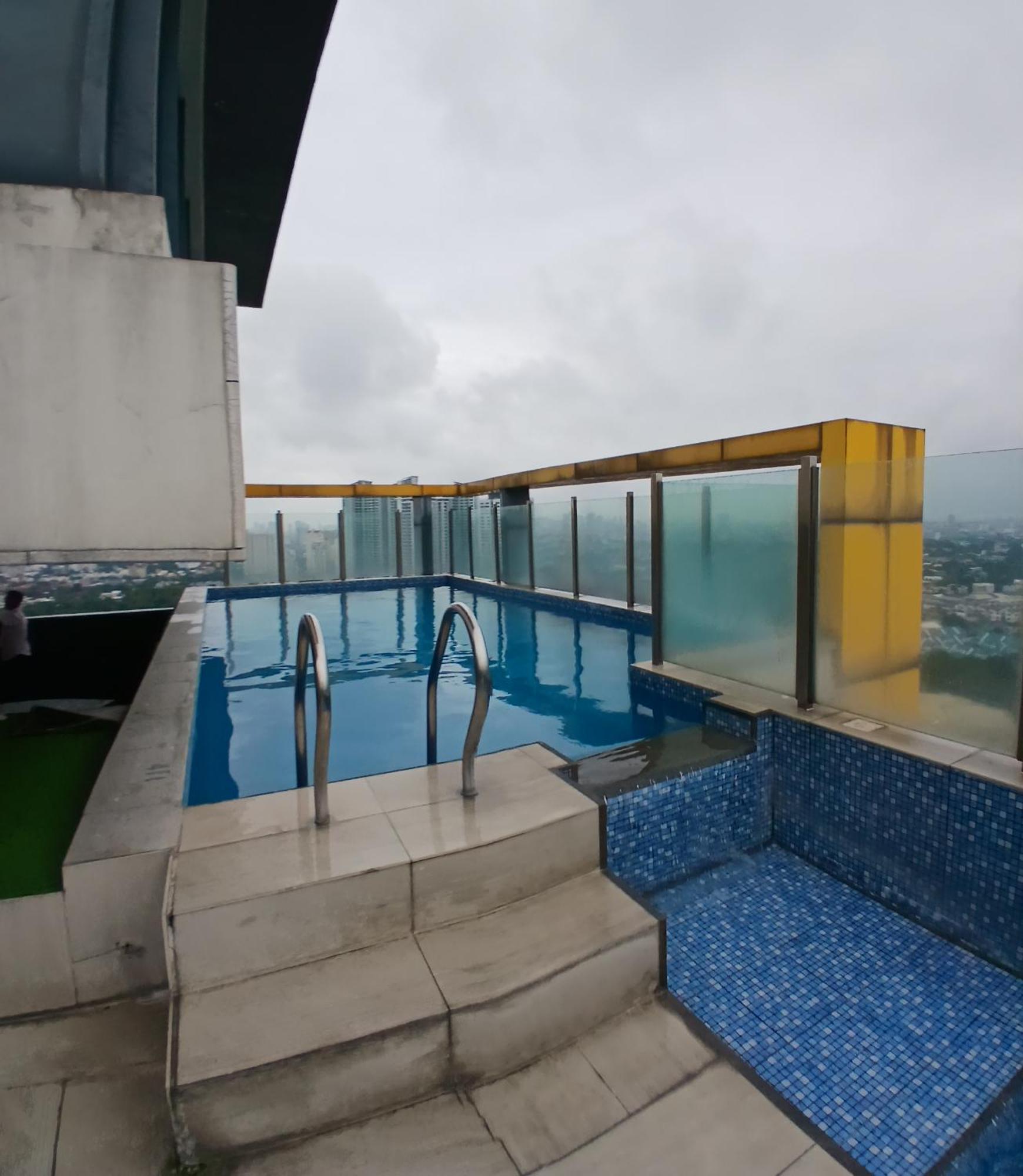 Centro Tower - 2 Bedroom Fully Furnished *