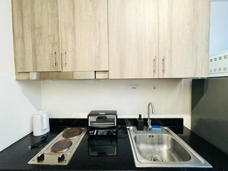 1br Condotel With Balcony At Fame Residences #fm41 Manila