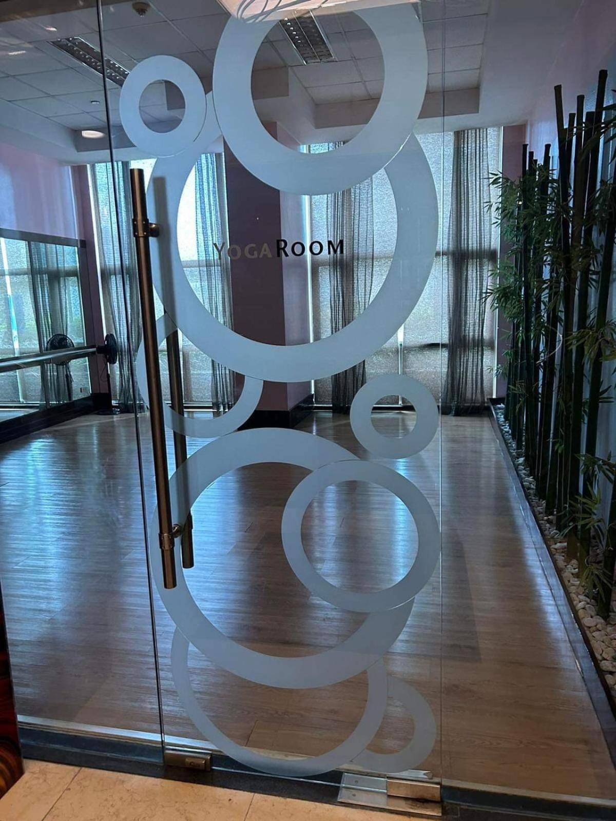 Forbes Wood Park Lane * Manila
