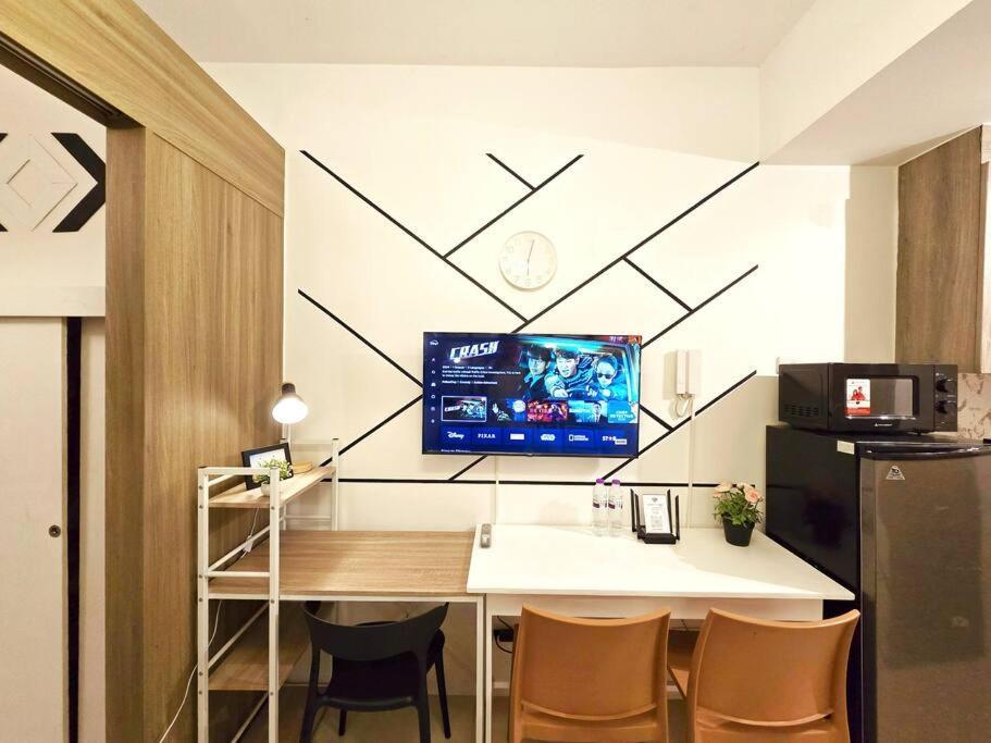 1br Unit Condotel W Balcony Fame Residences -fm40